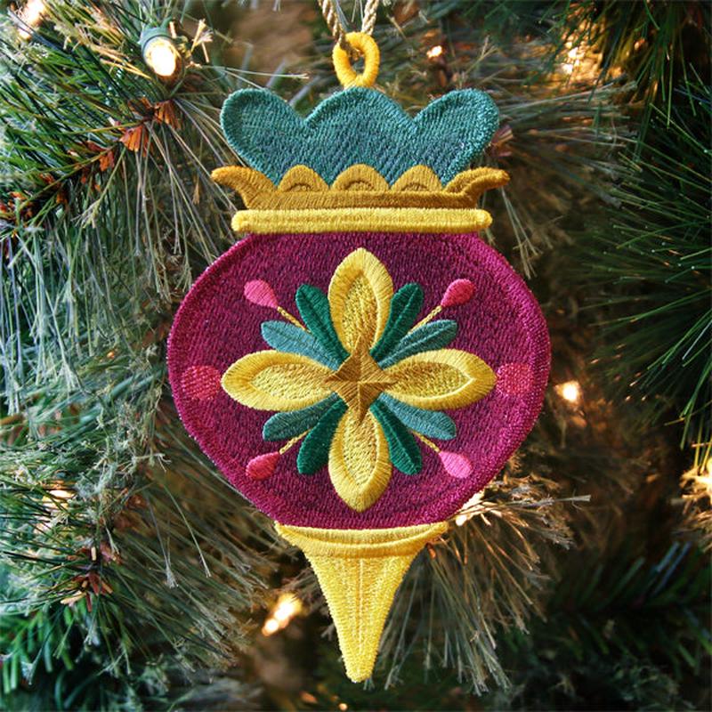 Folk Christmas Ornament (In-the-Hoop)
