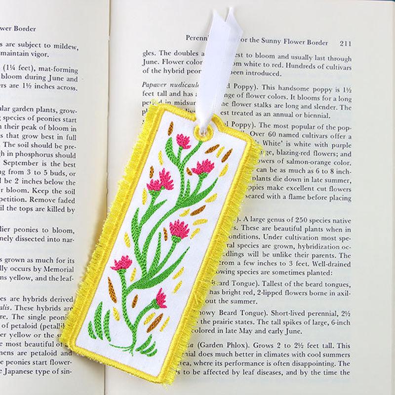 Flowers and Fringe Bookmark (In-the-Hoop)