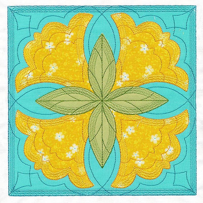 Flowers in Bloom Quilt Block 2 (In-the-Hoop)