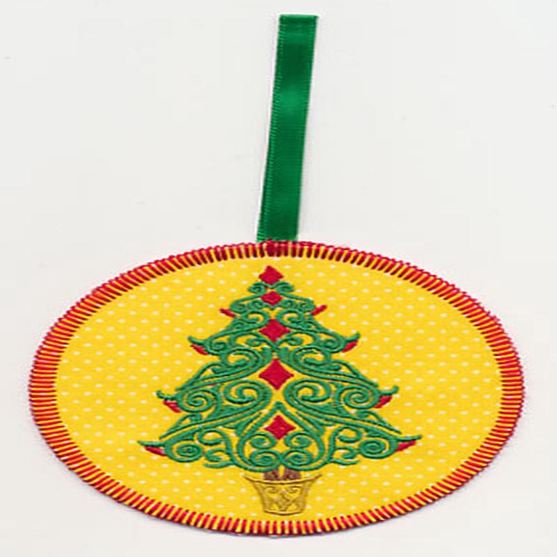 Festive Filigree Tree 1 Ornament (In-the-Hoop)