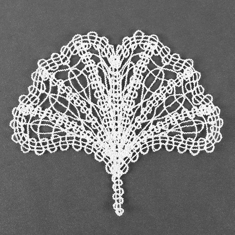 Falling Ginkgo Leaf (Battenburg Lace)