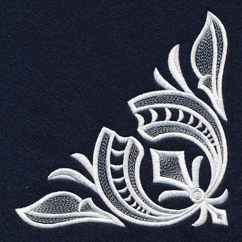 Exquisite Swirls Corner