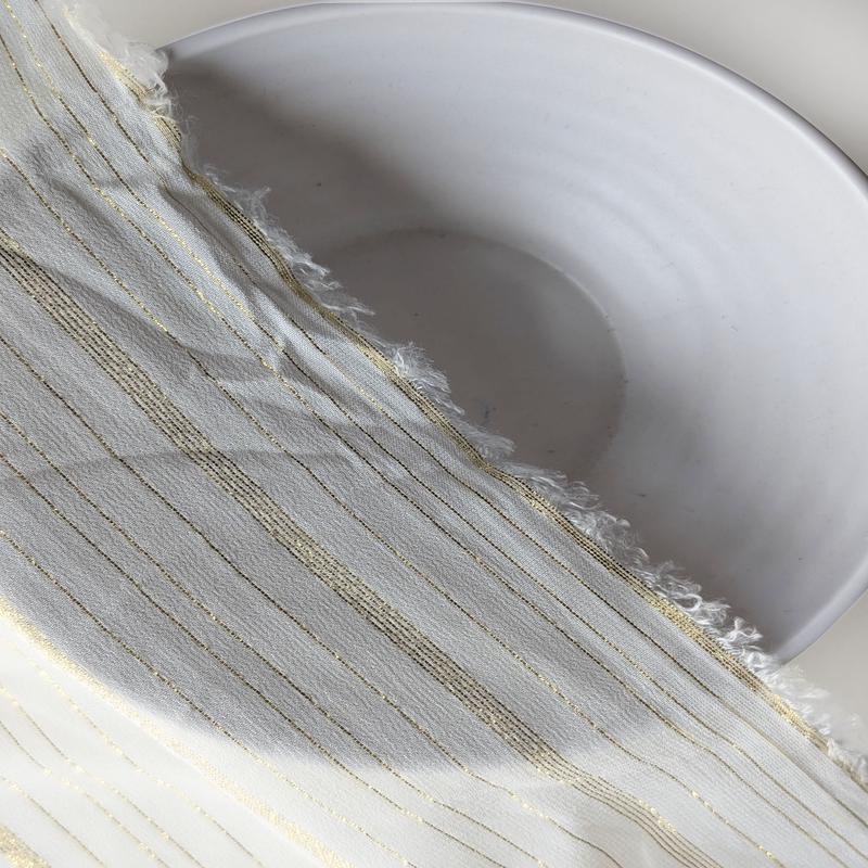 95 Gram Viscose Georgette Lurex Fabric 47"