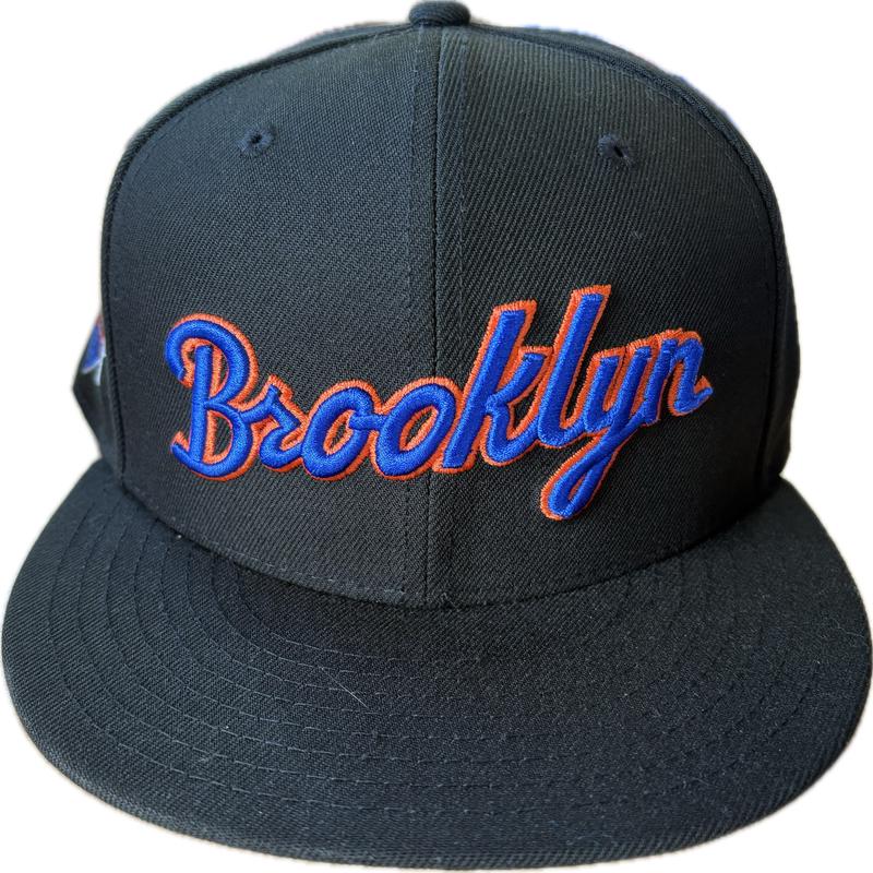 NEW ERA 5950 BLACK SCRIPT FITTED CAP