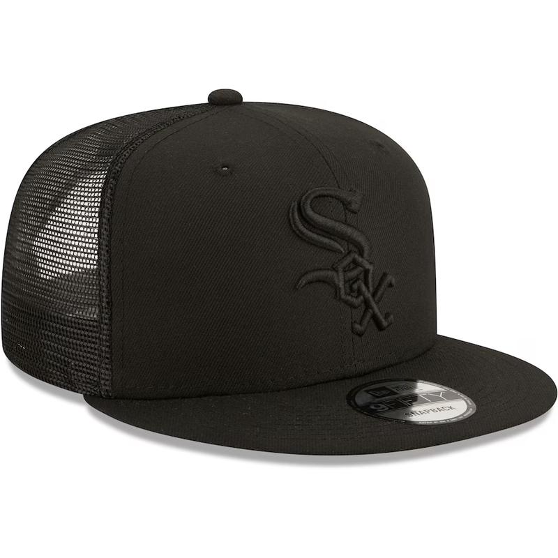 New Era Chicago White Sox Blackout 9Fifty Trucker Snapback Hat