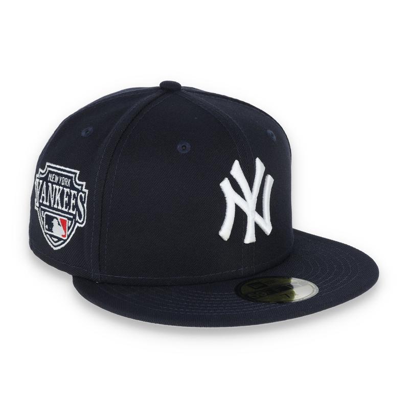 New Era New York Yankees Team Name Side Patch 59FIFTY Fitted Hat