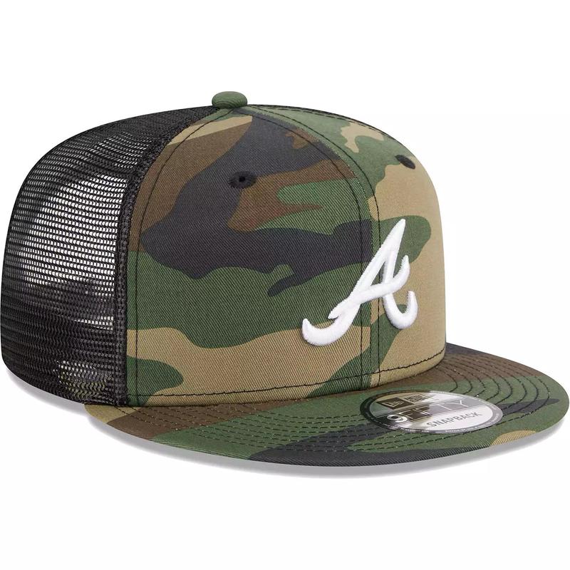 New Era Atlanta Braves Woodland 9FIFTY Trucker Snapback Hat-Camo