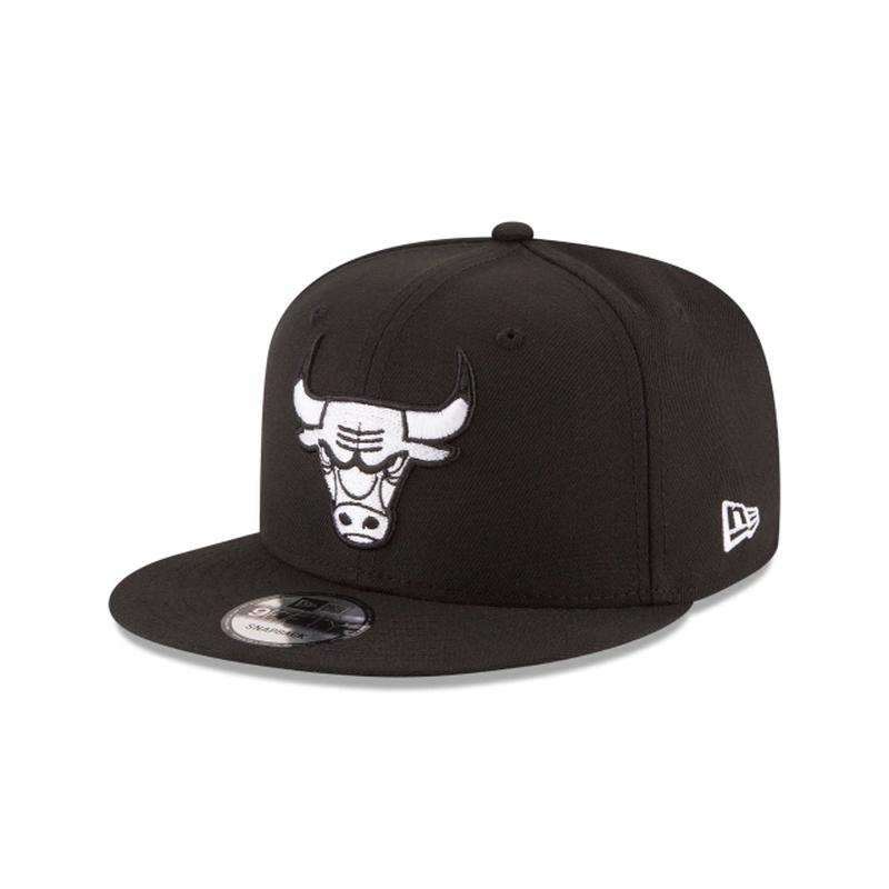 CHICAGO BULLS NEW ERA 2TONE BASICS BLACK ON WHITE  9FIFTY SNAPBACK